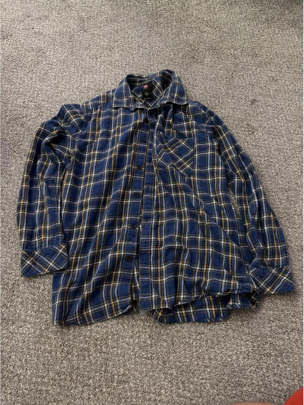 Quiksilver Men's Blue and Navy Shirt